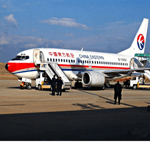 扎兰屯成吉思汗机场托运航空快运业稳步发展的原因是什么？